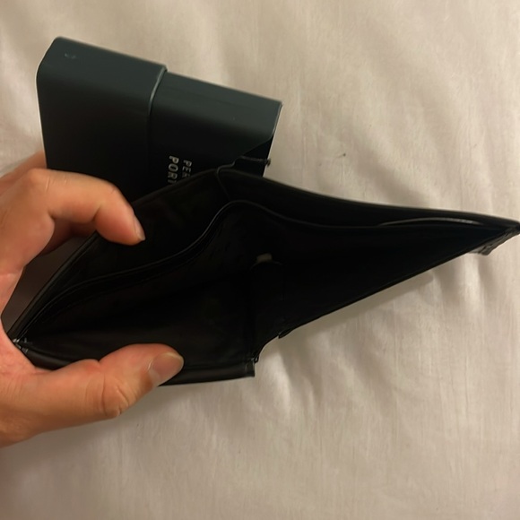 Perry Ellis men’s wallet - Picture 5 of 5